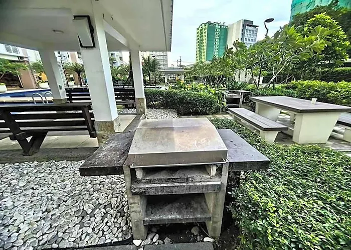 酒店 Infina Towers 马尼拉